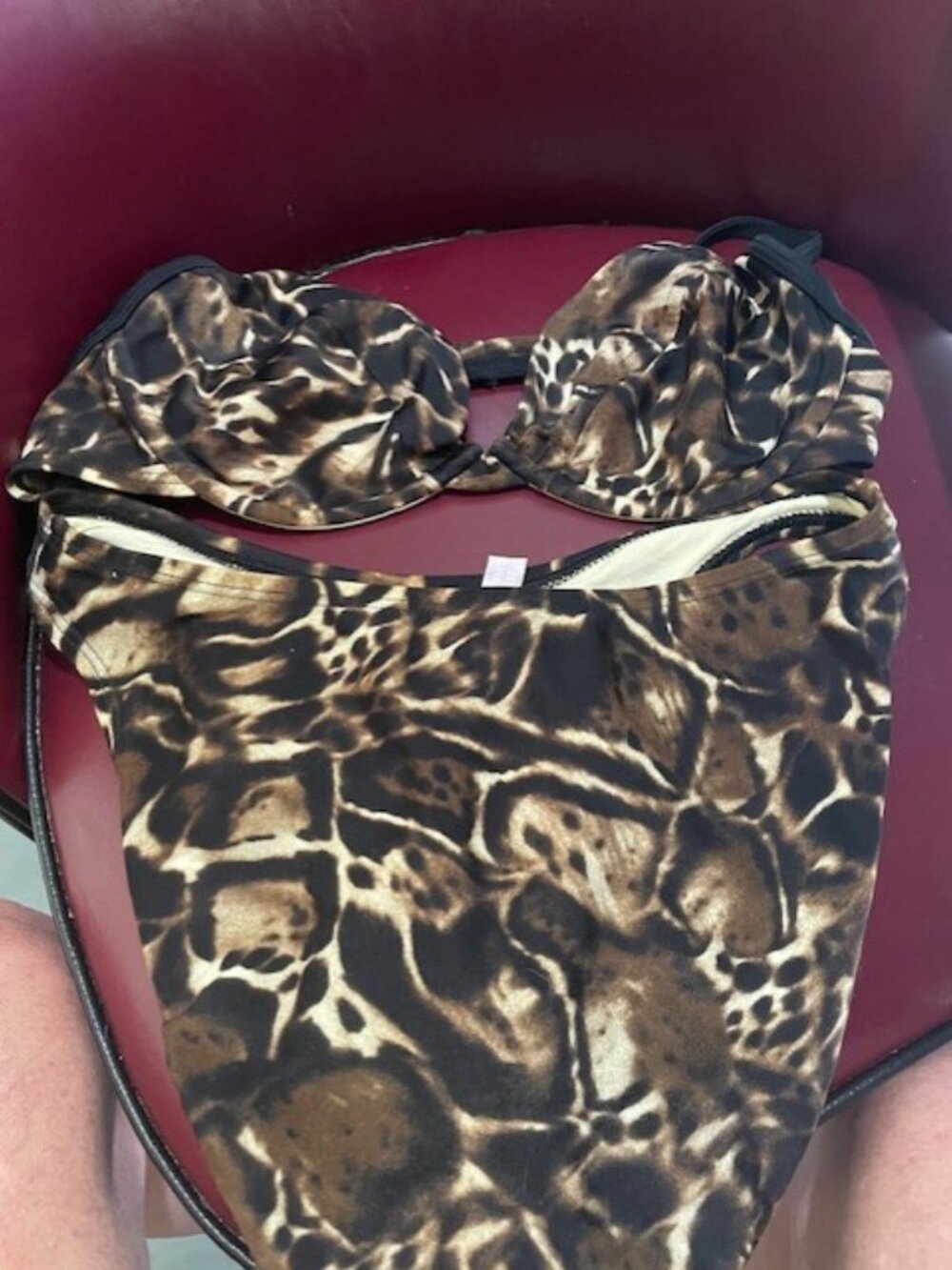 Victorias Secret size small leopard print bikini